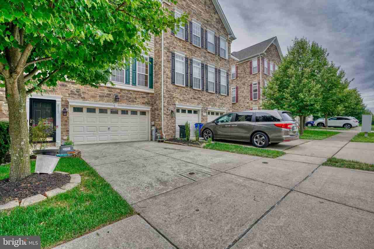 8112 Winding Ross Way - Photo 3 of 50