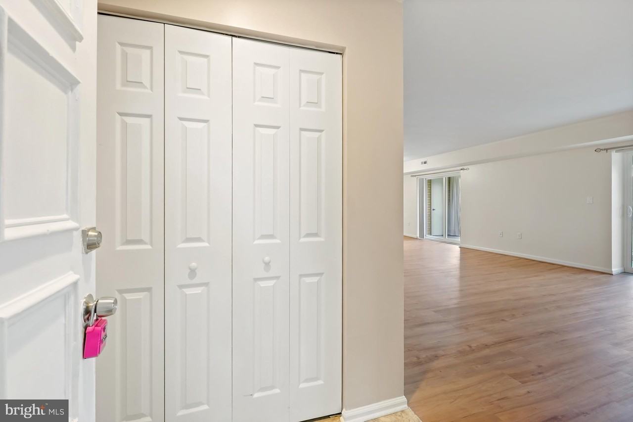 15101 Glade Dr #10-3G - Photo 3 of 30