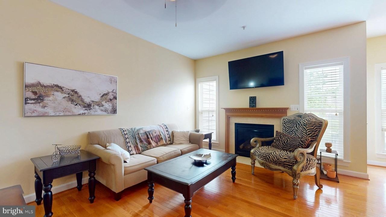 14205 Lusby Ridge Rd - Photo 2 of 43