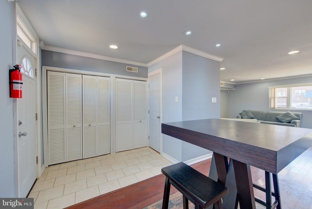 1119 W Master St - Photo 6 of 22