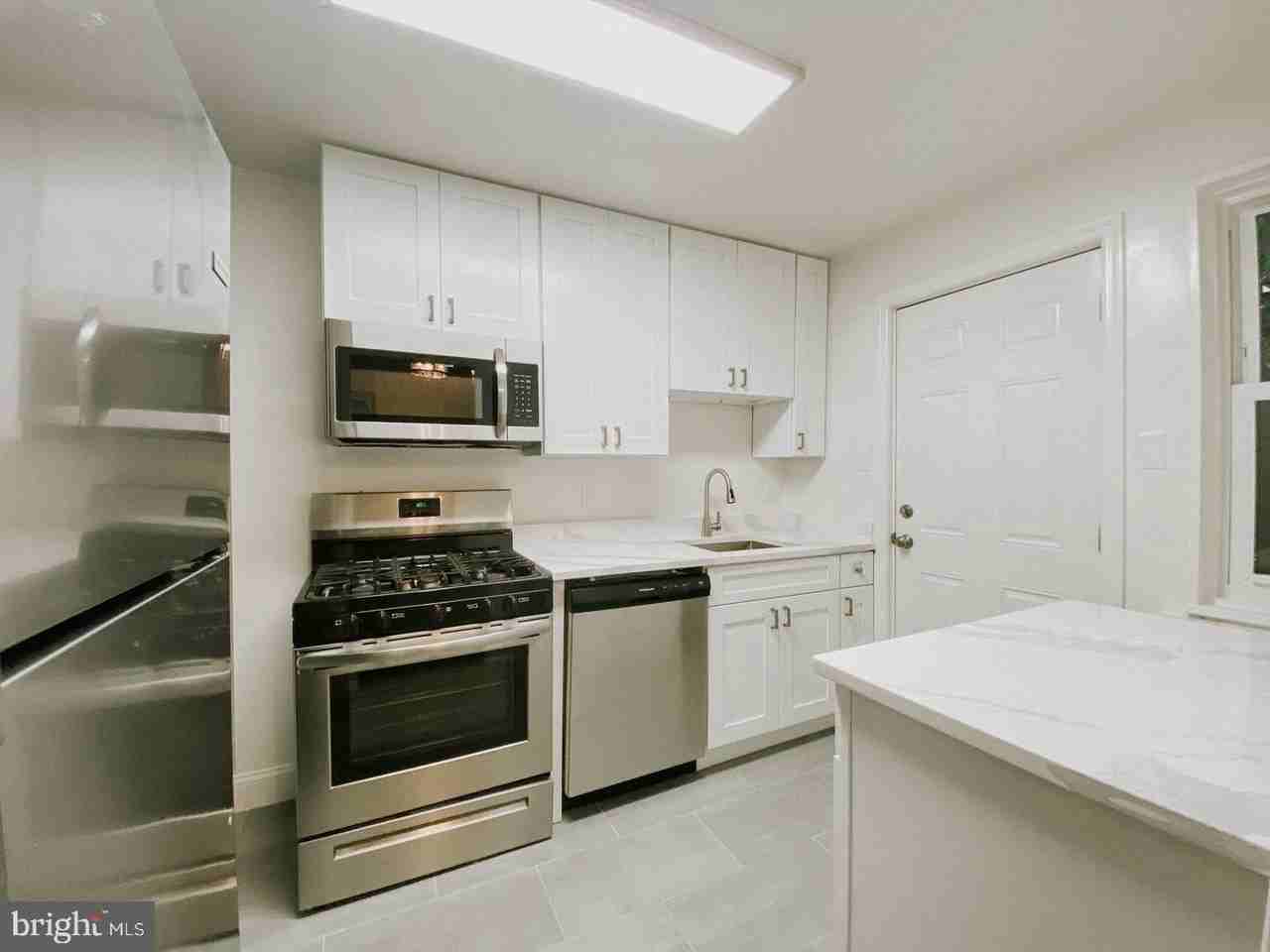 44 E Rosemont Ave - Photo 3 of 22