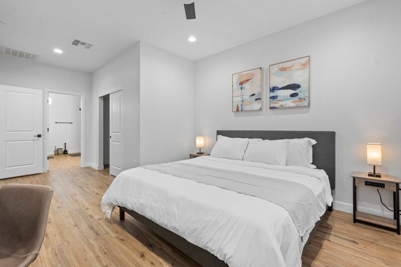 3748 E Taylor St #1244321P - Photo 7 of 30