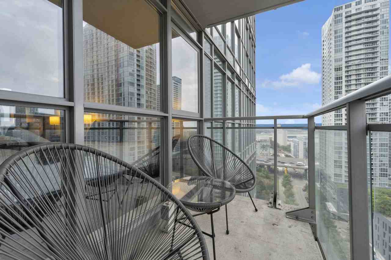 151 Dan Leckie Way - Photo 7 of 47
