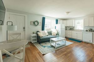 featured image of 905 Hill St