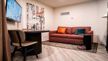 featured image of 77 9th St E
