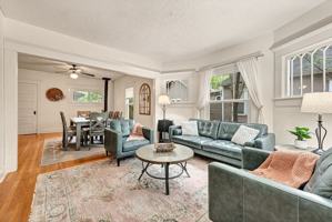 featured image of 413 S Madison St