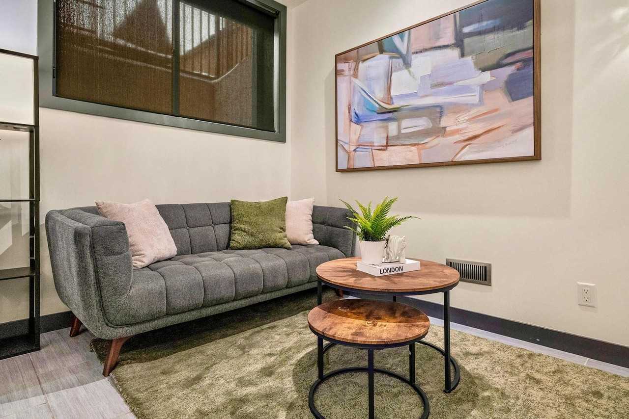1827 19 Ave Nw #1524610P - Photo 6 of 43