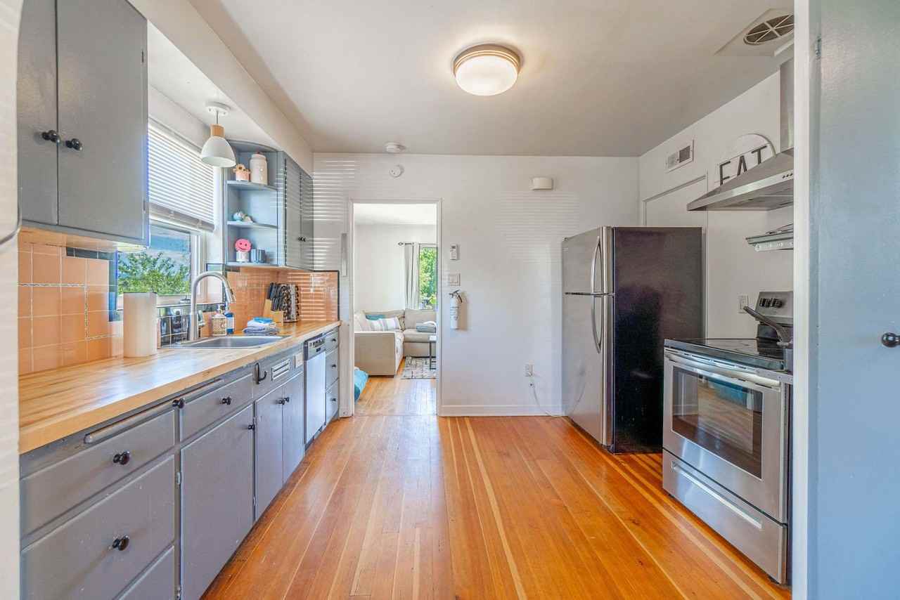 759 Stewart St #1531659P - Photo 6 of 16