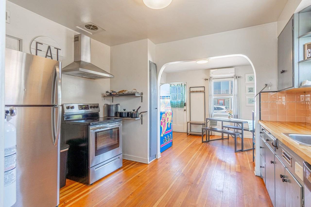 759 Stewart St #1531659P - Photo 7 of 16