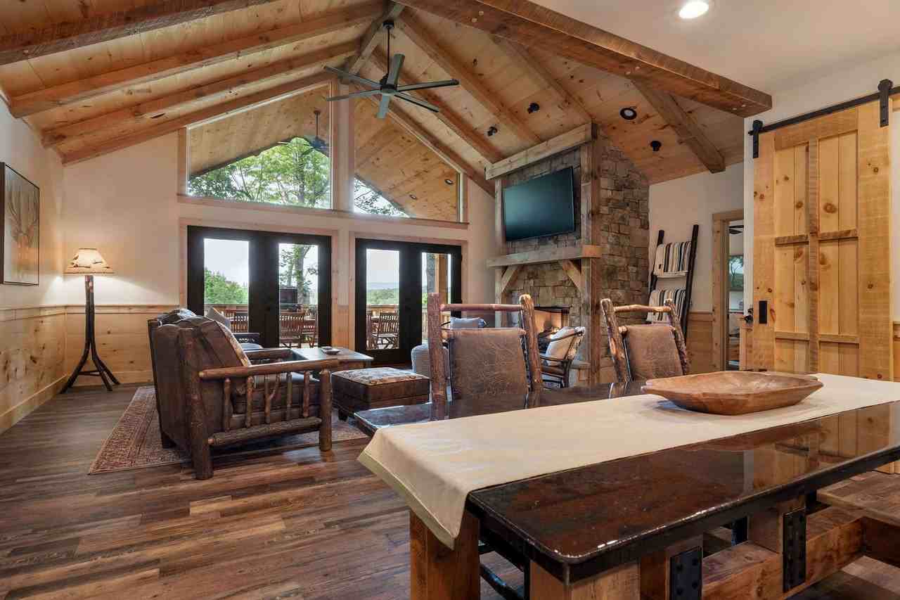 452 Garfield Dr #1536664P - Photo 3 of 50