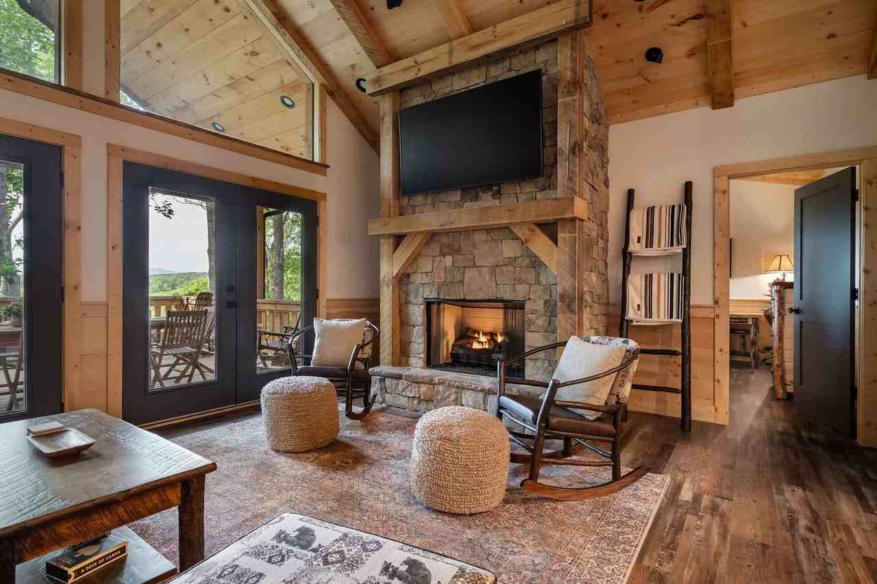 452 Garfield Dr #1536664P - Photo 4 of 50