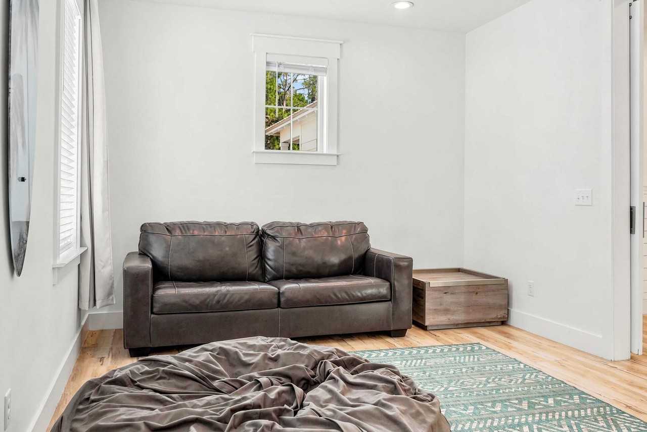 508 Lyndell Ln #1511646P - Photo 4 of 50