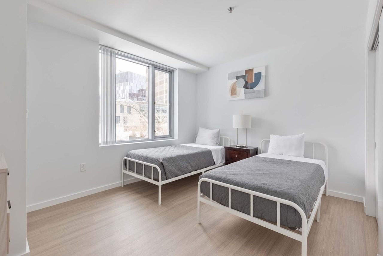 250 Kendall St #1514791P - Photo 6 of 12
