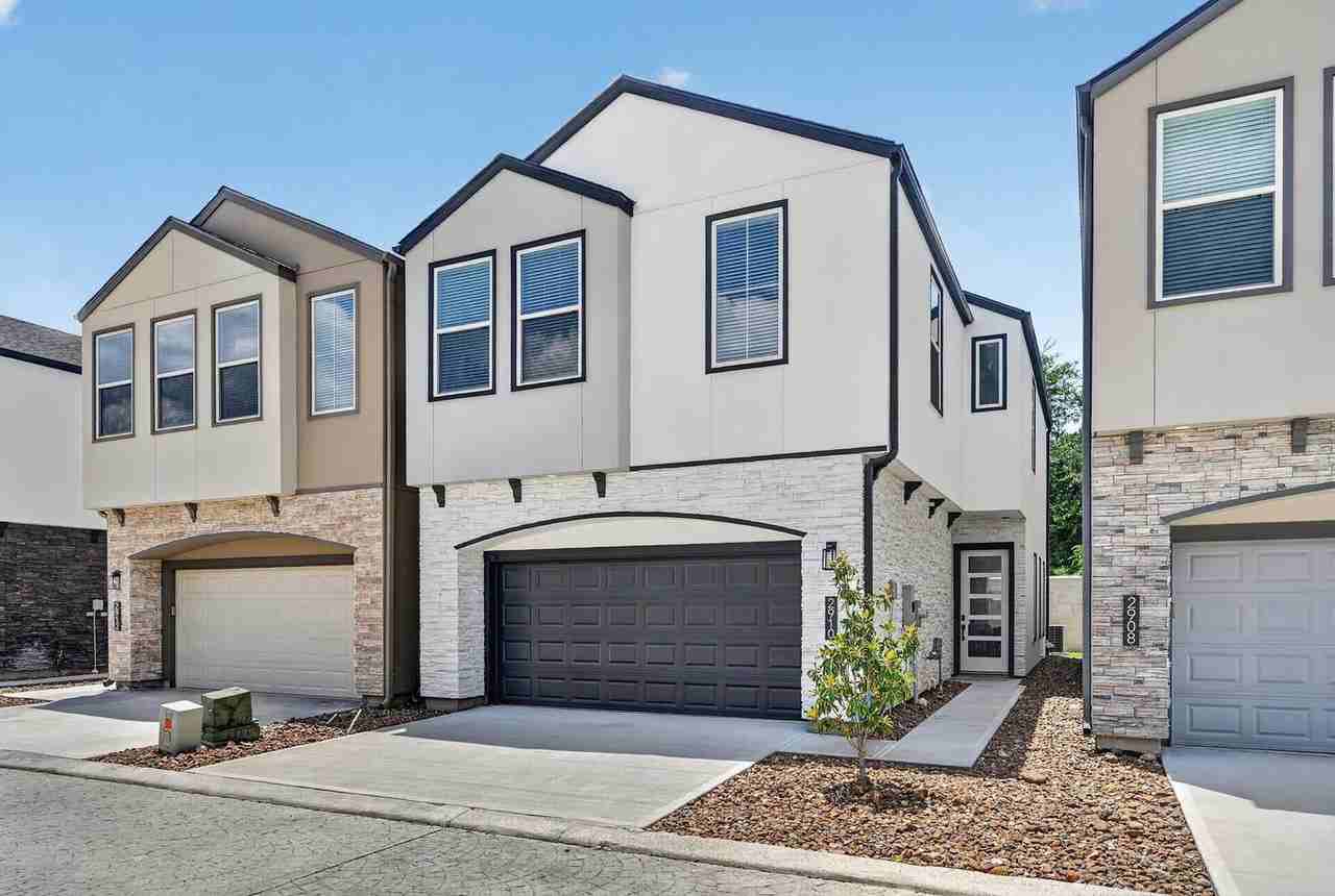 2910 El Fenice Ln #1538928P - Photo 4 of 32