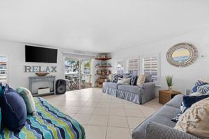 featured image of 343 Oleander Dr