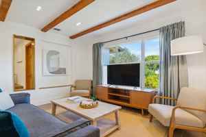 featured image of 5890 Ne 22nd Ave