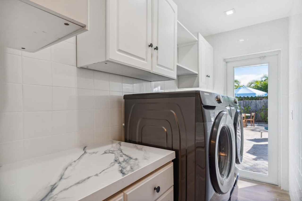 5890 Ne 22nd Ave #1541804P - Photo 7 of 45