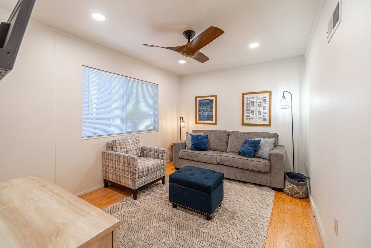 820 Oriole Way #1542646P - Photo 3 of 28
