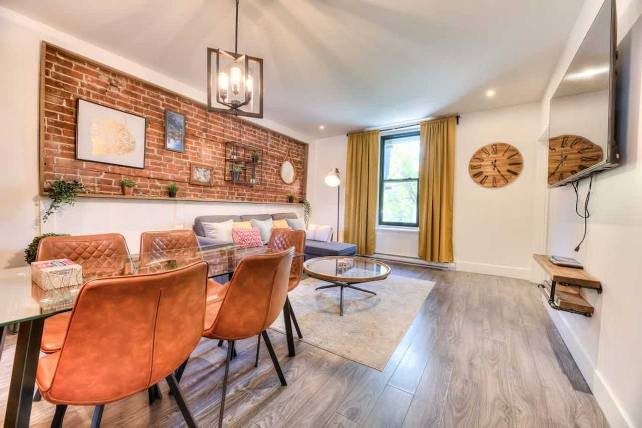 3833 Rue Saint-Denis #1543119P - Photo 2 of 16