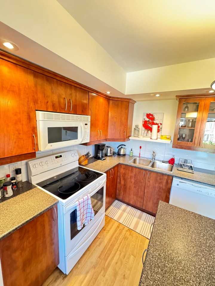6417 10e Avenue #1543134P - Photo 6 of 22