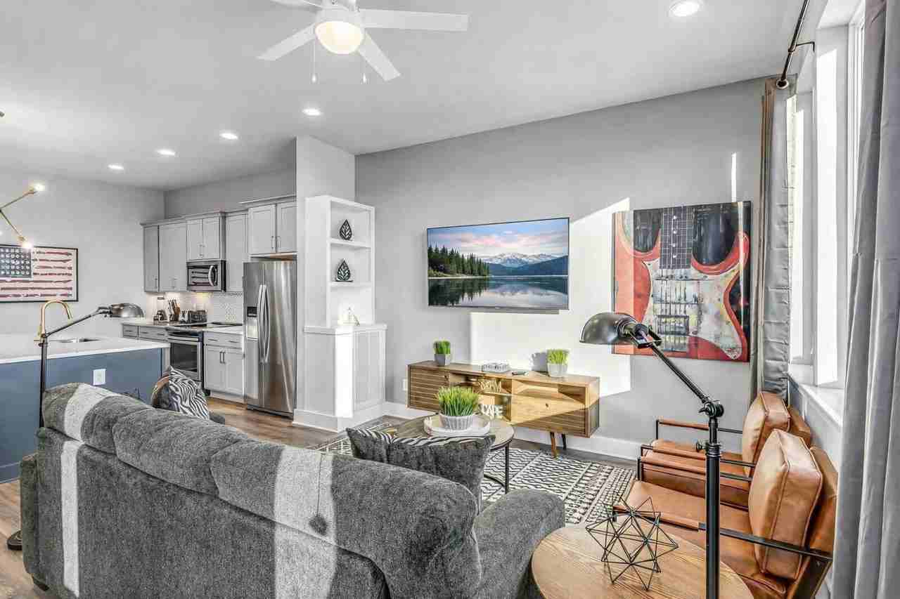 2131 24th Ave N #1051711P - Photo 6 of 48