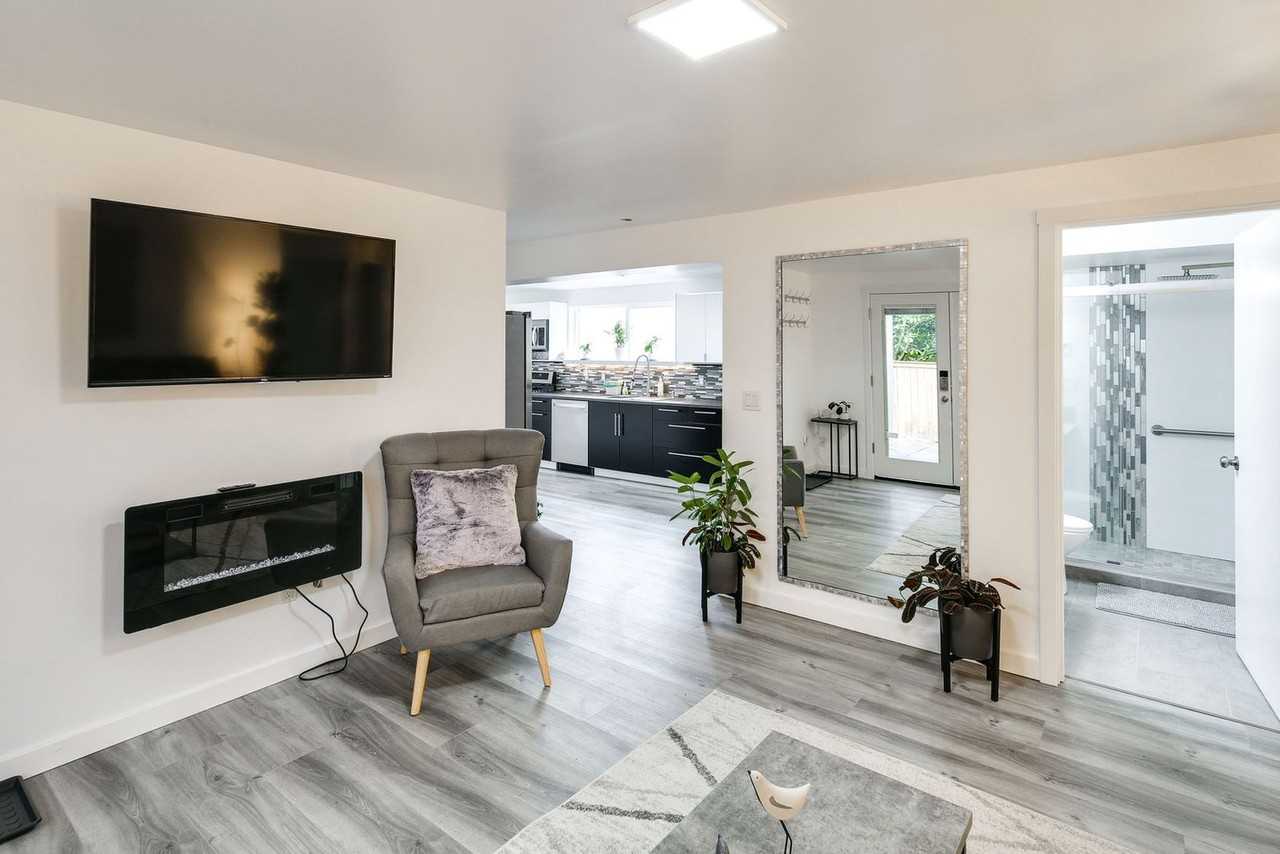 10509 165th Pl Ne #1545767P - Photo 4 of 18