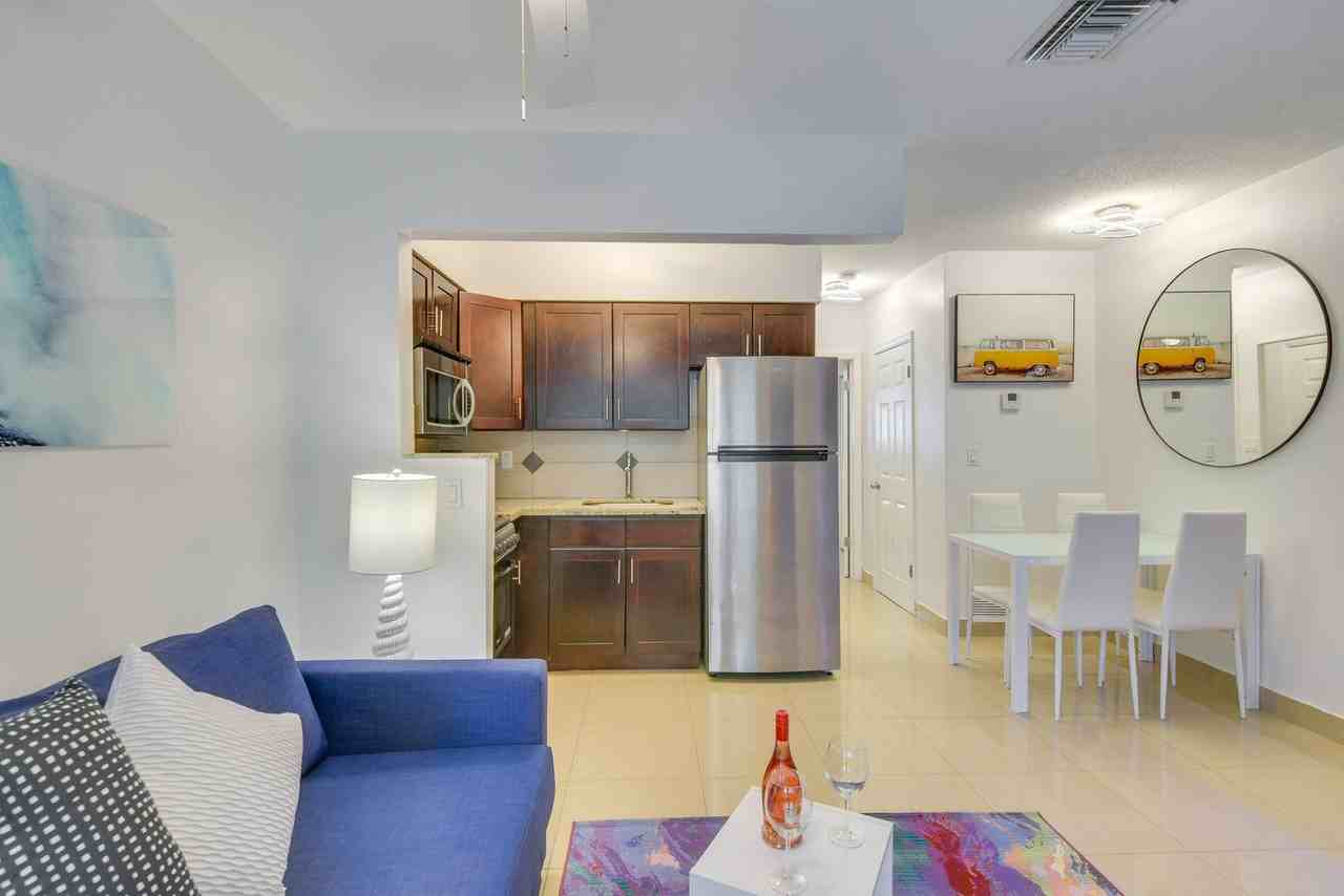 412 Ne 4th Ave #1546131P - Photo 5 of 18