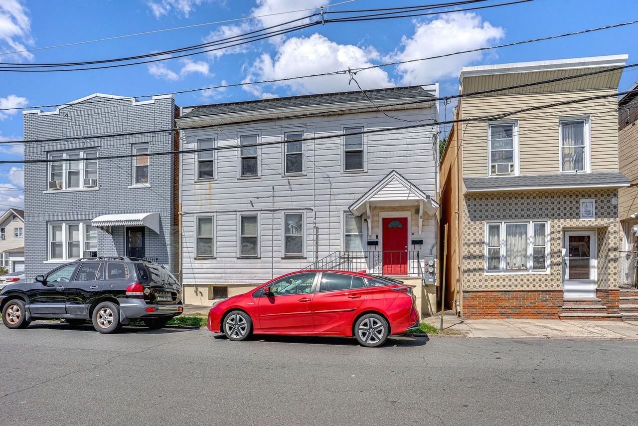 15 Green Ct #1546250P - Photo 6 of 16