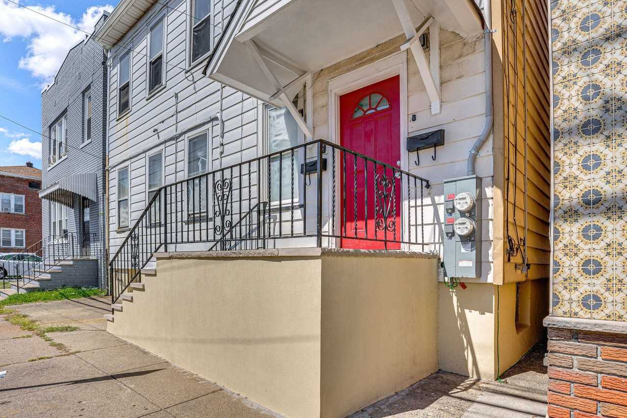 15 Green Ct #1546250P - Photo 7 of 16