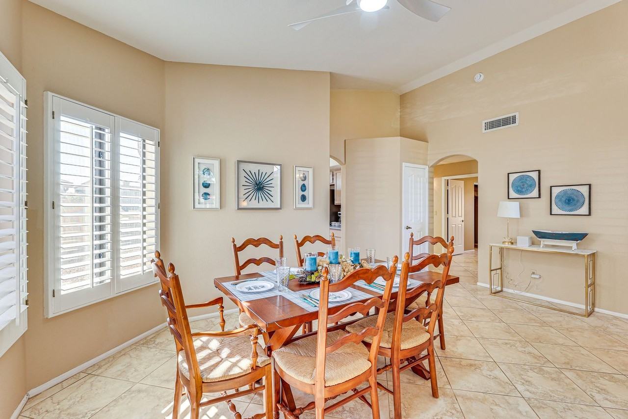 253 E Vaughn Ave #1546374P - Photo 6 of 23