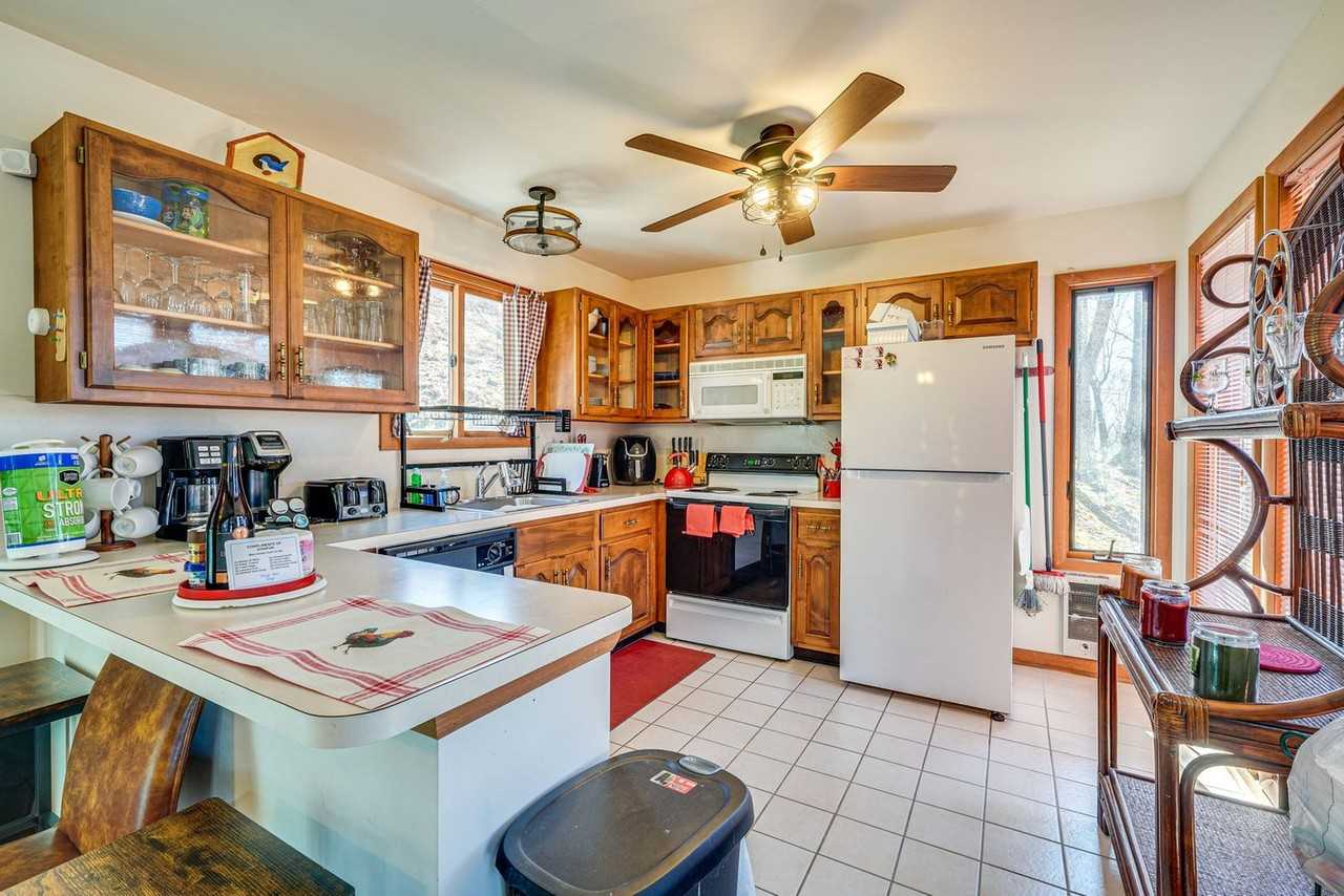 5317 Woodbridge Dr E #1545716P - Photo 6 of 18