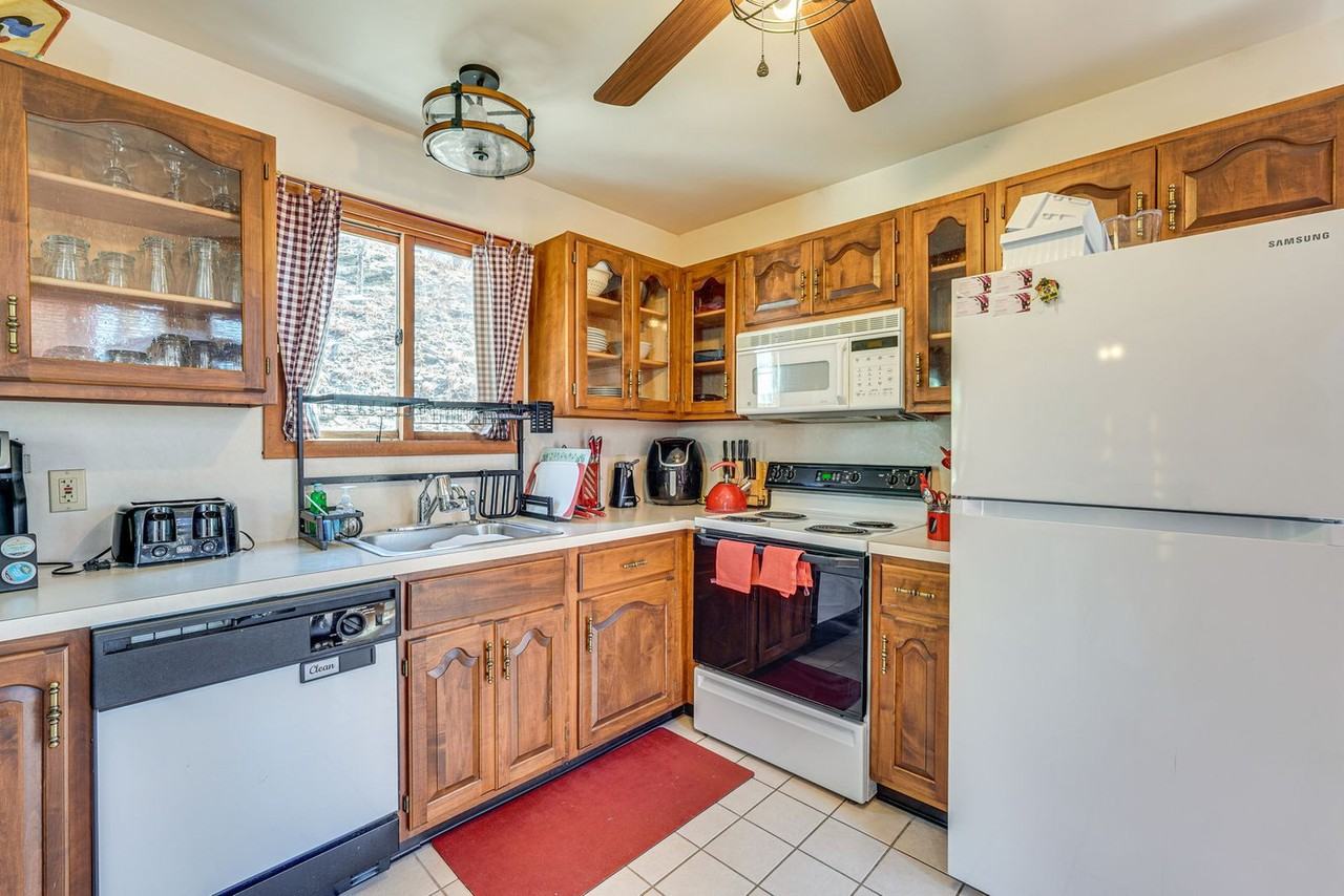 5317 Woodbridge Dr E #1545716P - Photo 7 of 18