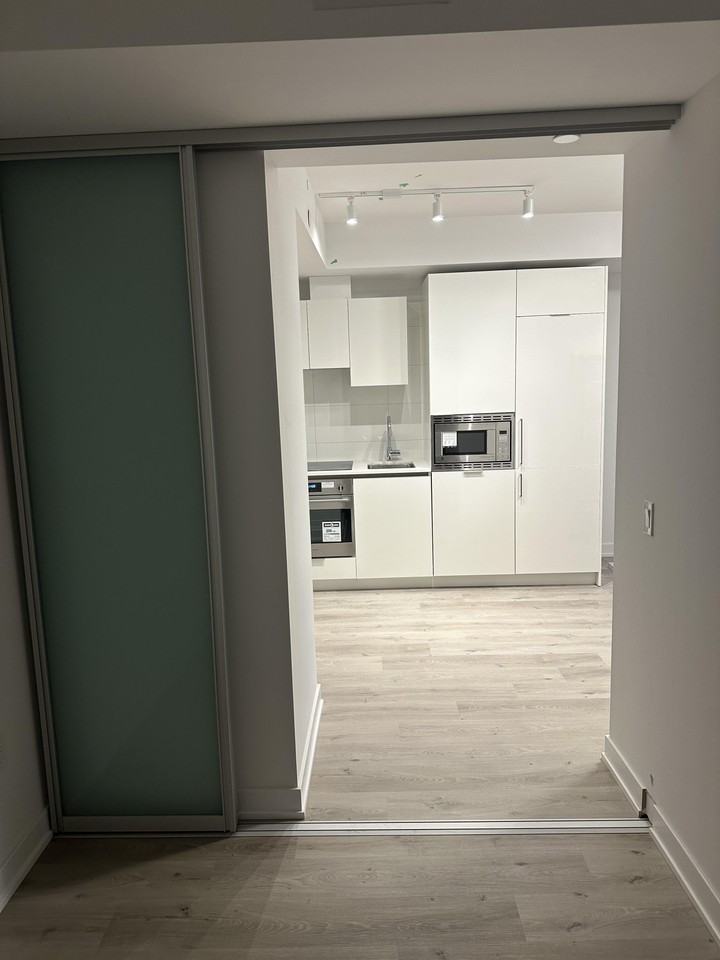 238 Simcoe Street #2310 - Photo 4 of 9