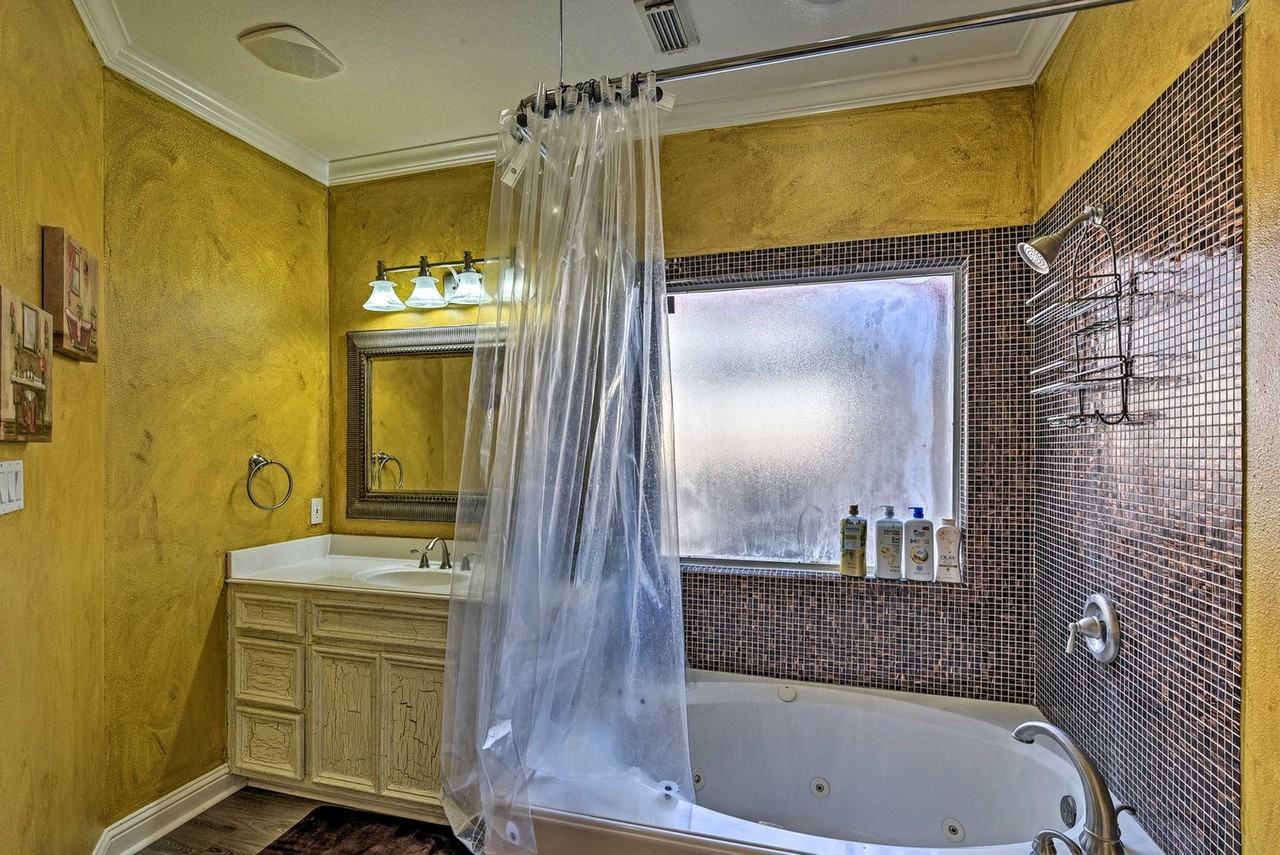 2735 Broadway St #1546437P - Photo 7 of 14