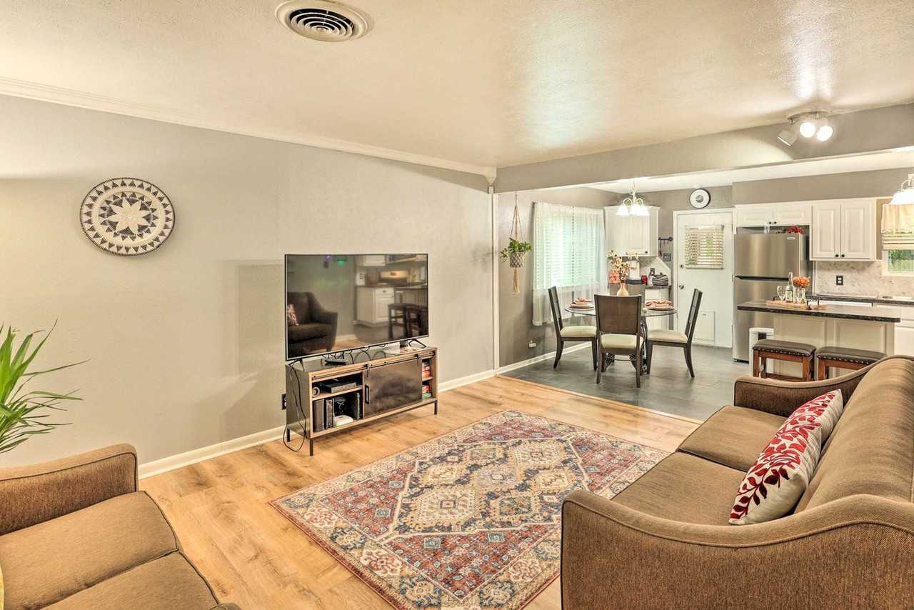 4628 Bonnell Ave #1545936P - Photo 2 of 22