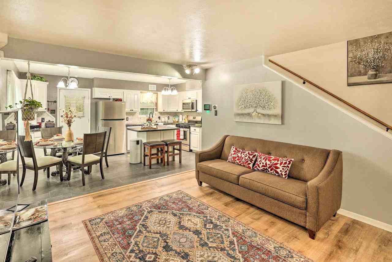 4628 Bonnell Ave #1545936P - Photo 3 of 22