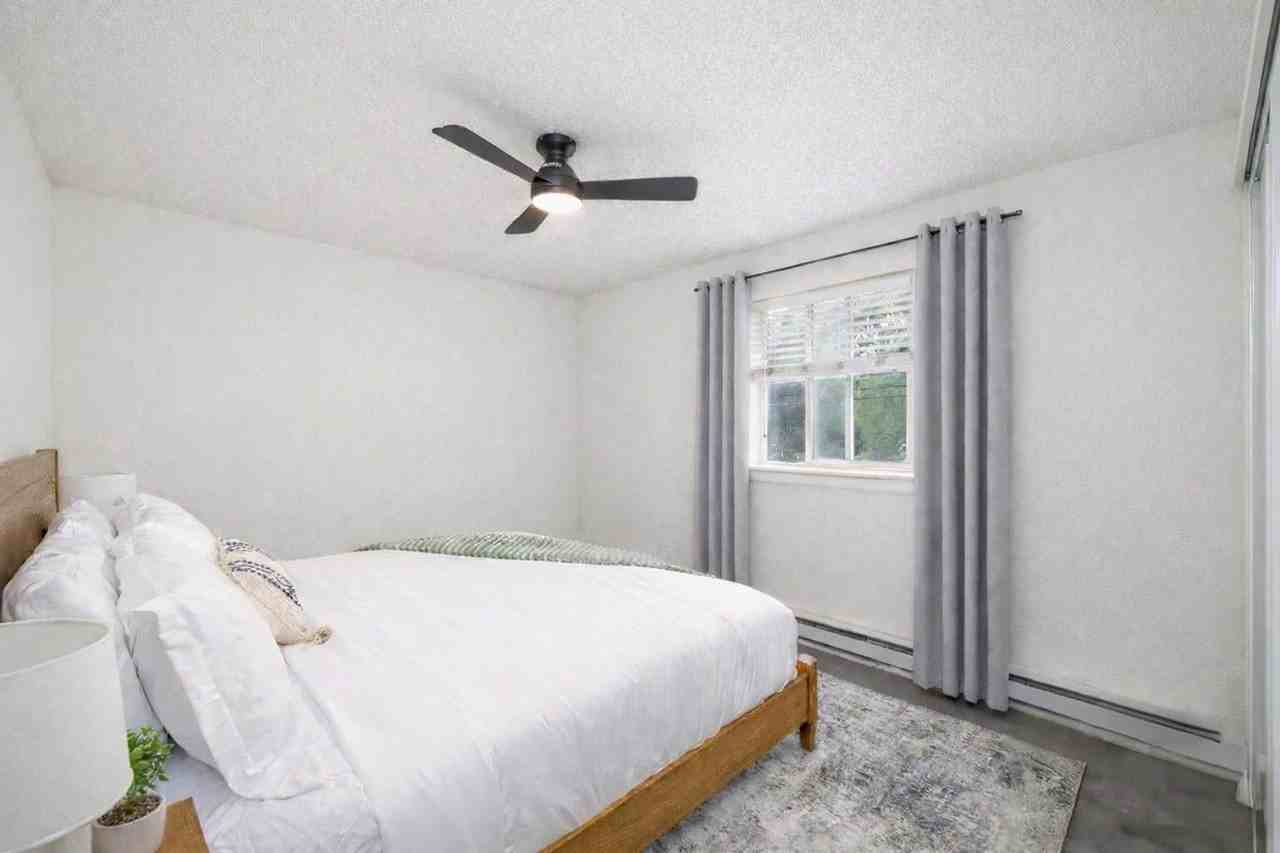 902 N 11th St #1542976P - Photo 6 of 14