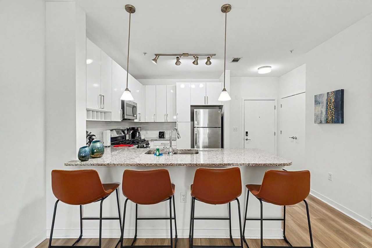 81 Tresser Blvd #1547625P - Photo 4 of 7