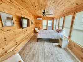 featured image of 366 Osborne Dr Ne