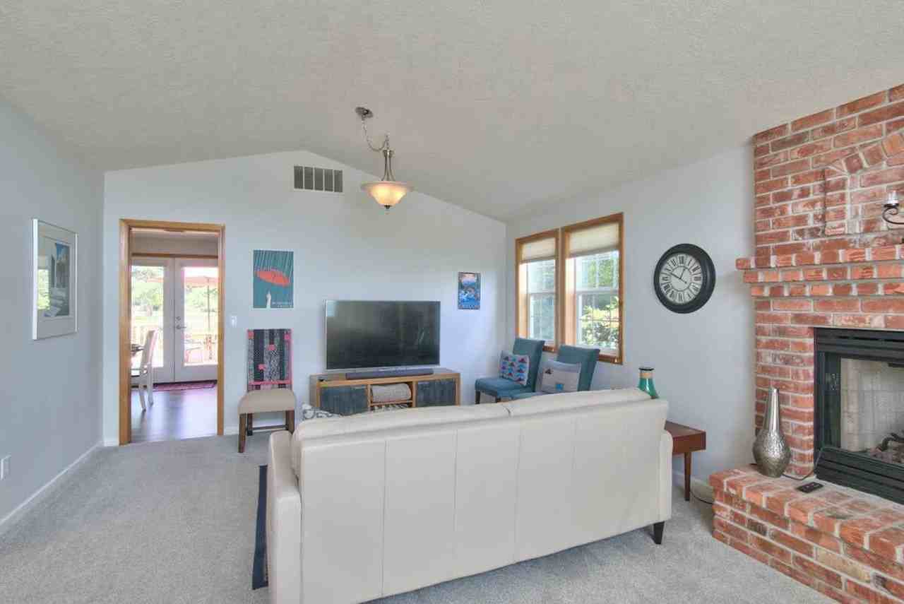 1701 Nw Wallace Rd #1550269P - Photo 5 of 28
