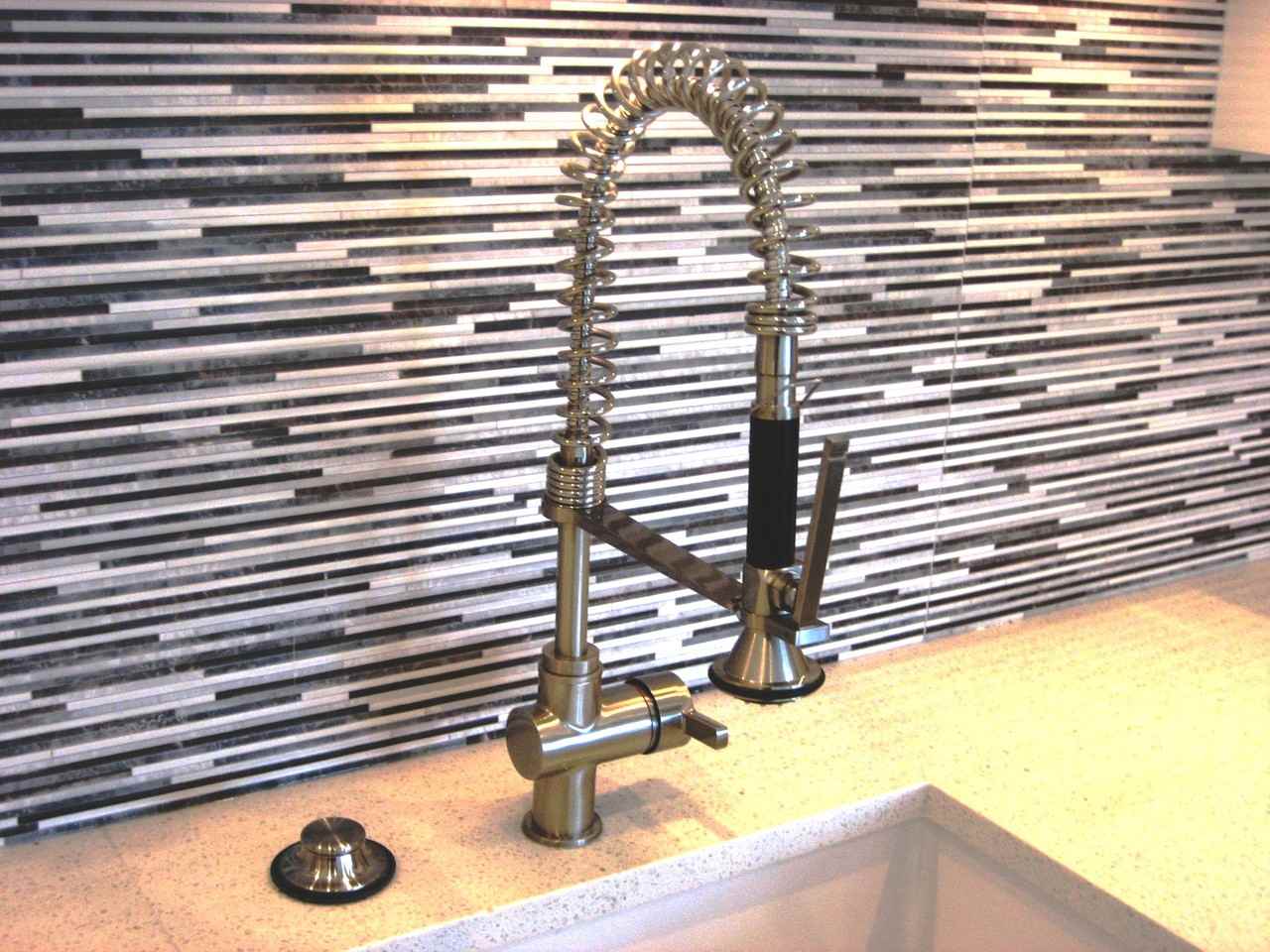 1811 Adanac Street #401 - Photo 5 of 24