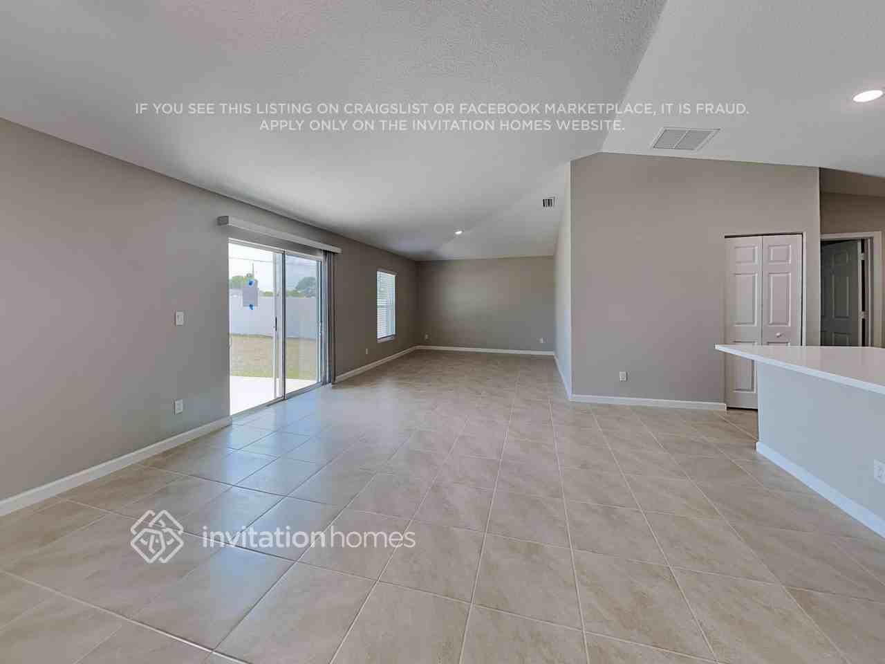 4666 Sw Cacao St - Photo 5 of 18
