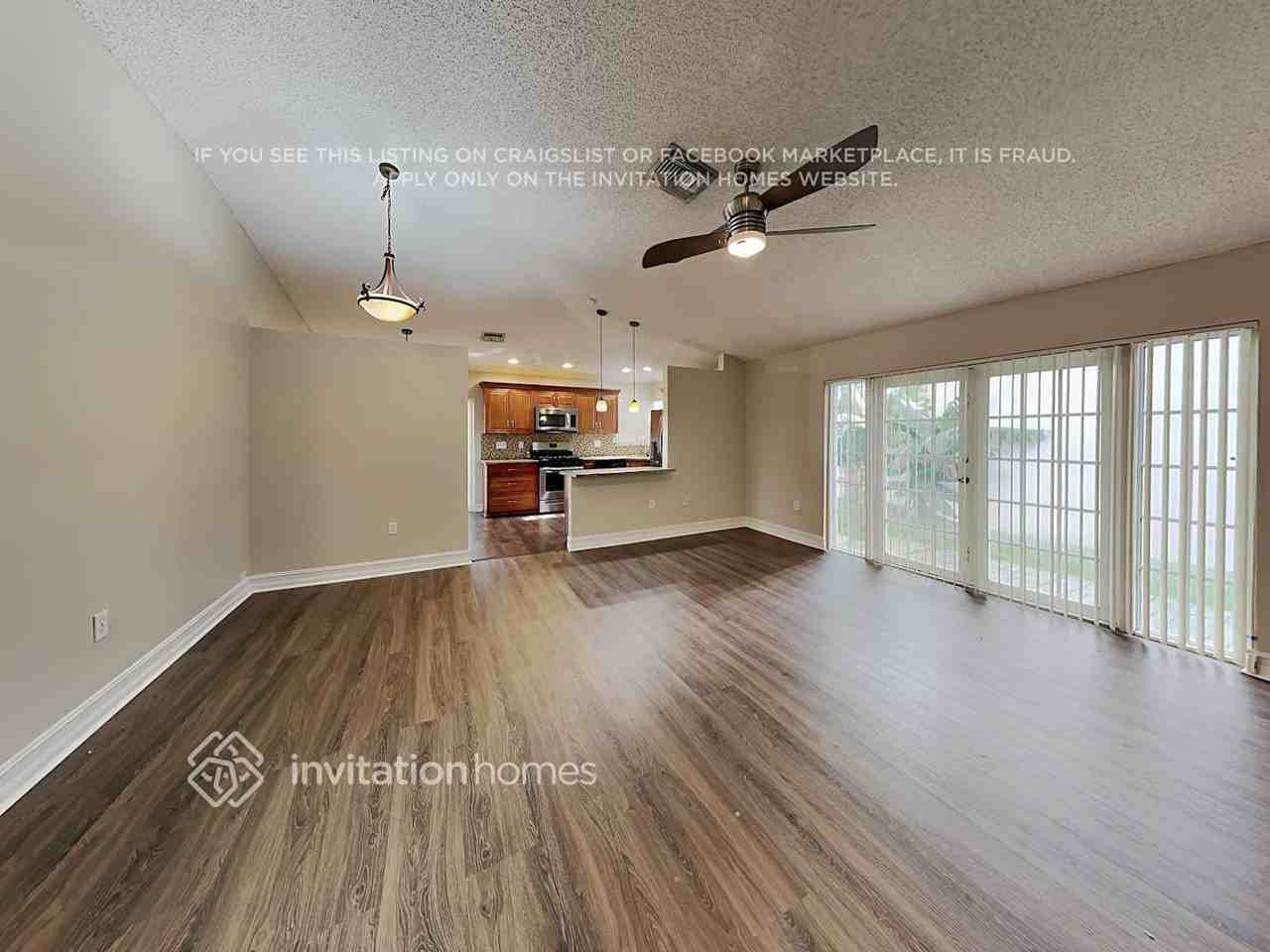 13528 Nw 5th Ct - Photo 4 of 18