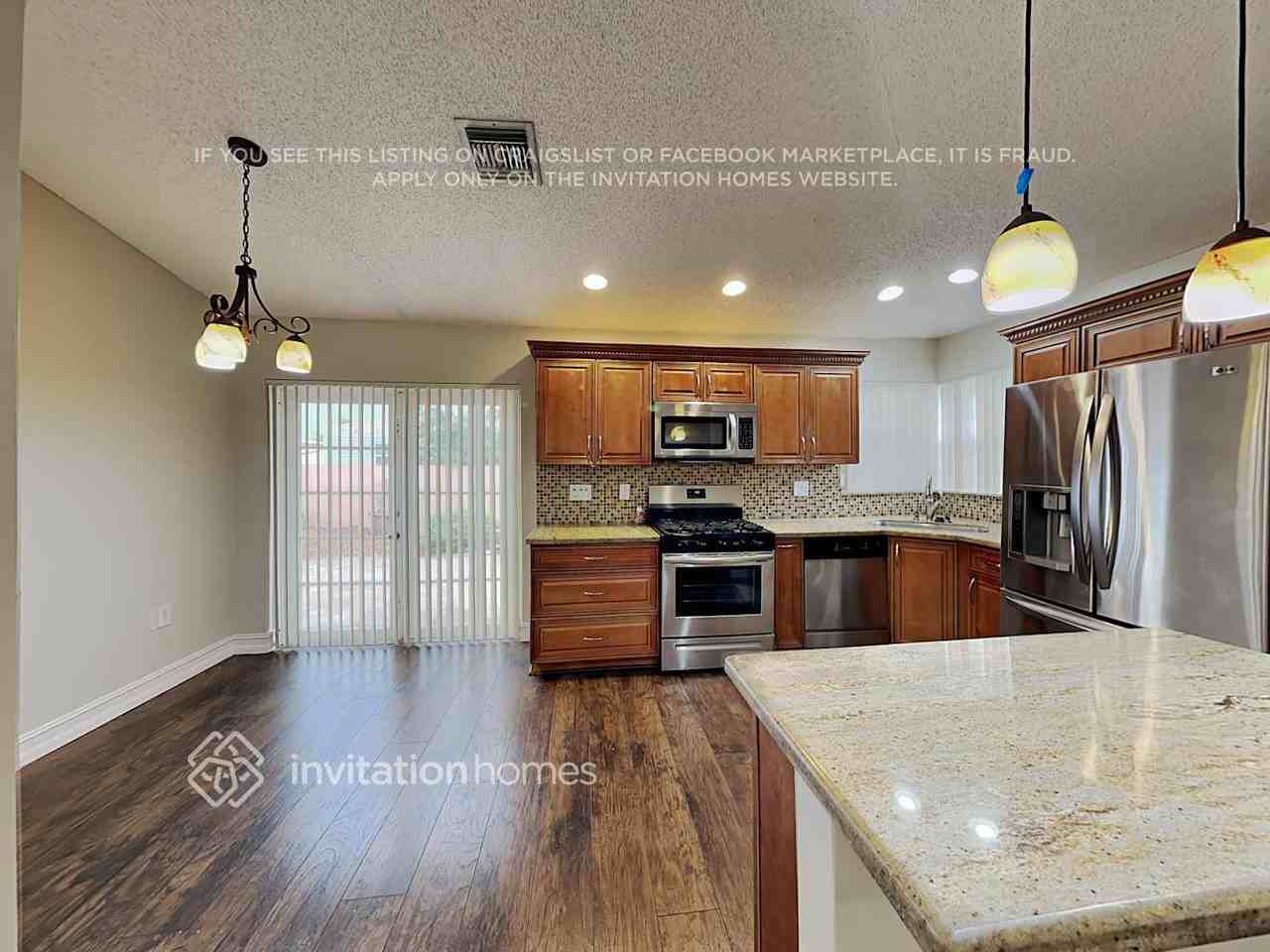 13528 Nw 5th Ct - Photo 7 of 18