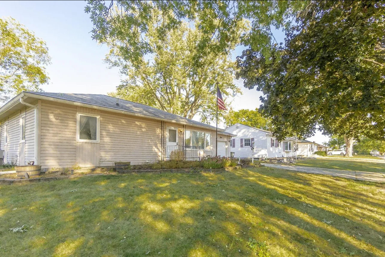 432 Ardmore Street - Photo 2 of 24