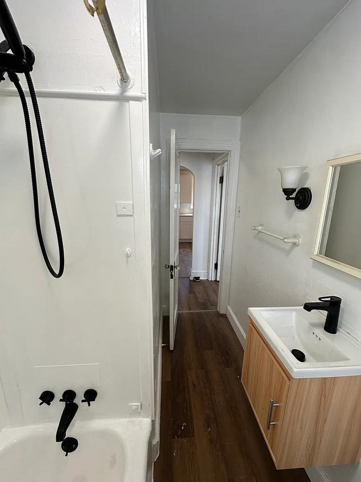 417 North Walnut Street #2 - Photo 5 of 26