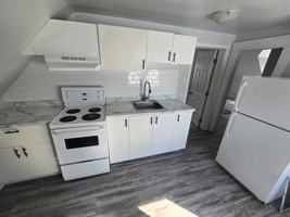 featured image of 806 - 806 Simcoe Street #4