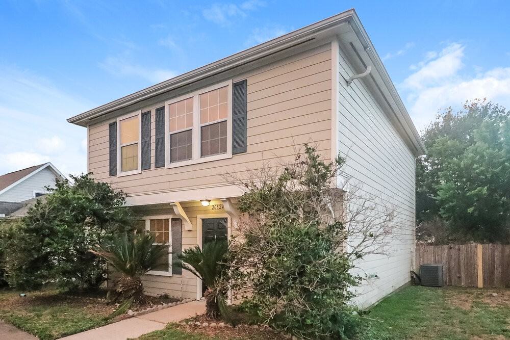 20624 Patriot Park Ln - Photo 4 of 17
