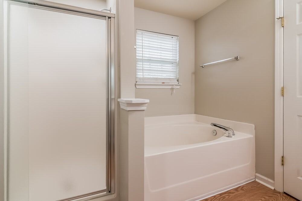 2301 Leighton Way - Photo 7 of 16