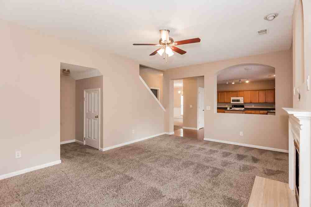 6839 Brachnell View Dr - Photo 5 of 17